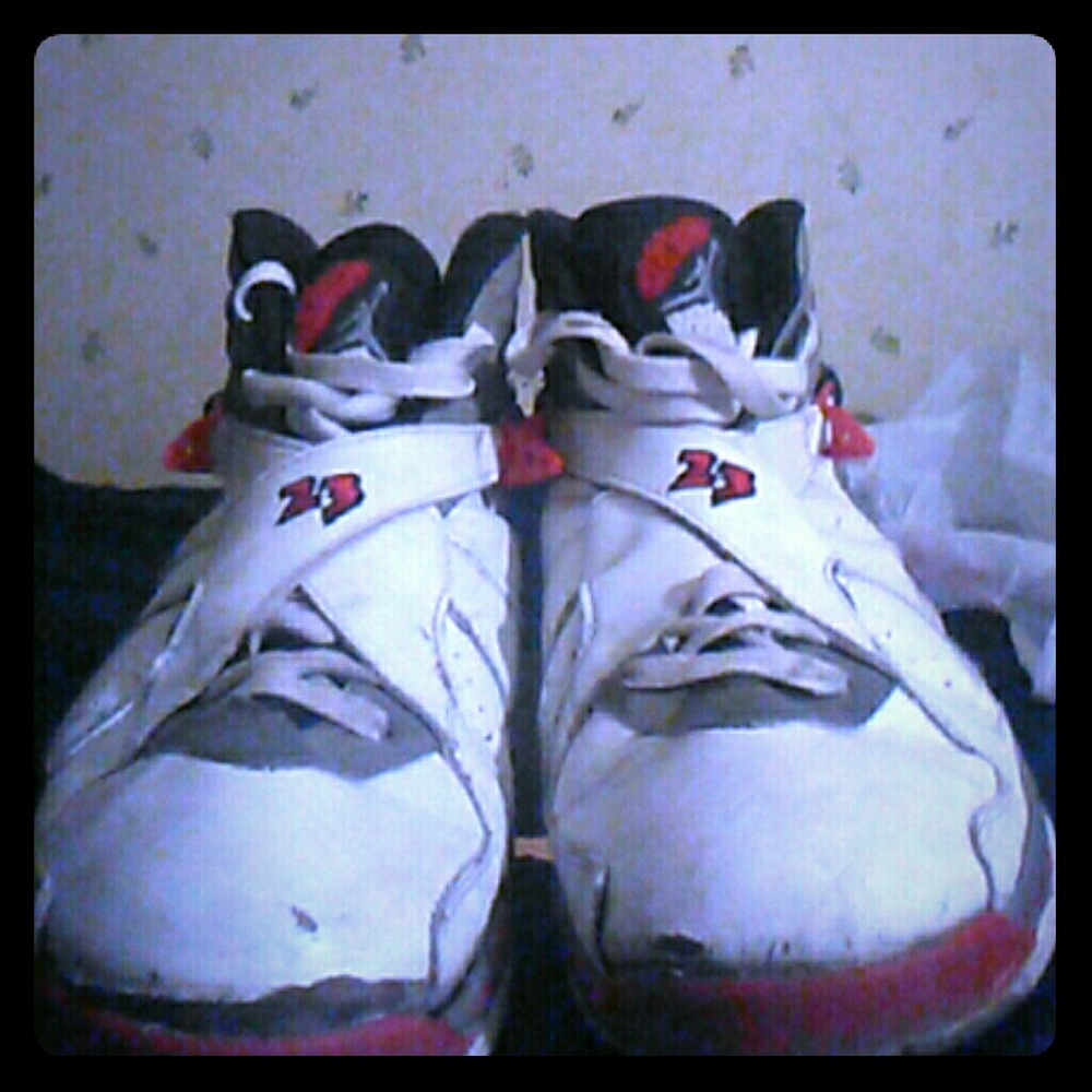 Retro Jordan 8s